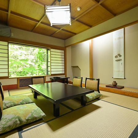 Osakaya Ryokan Kusatsu  Esterno foto